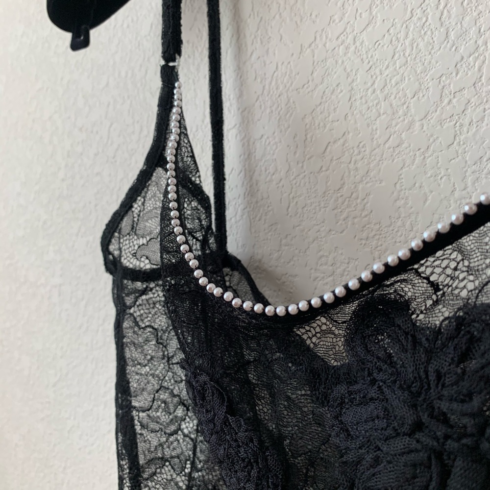 NEW Chanel lace pearl embroidered top - Picture 12 of 16